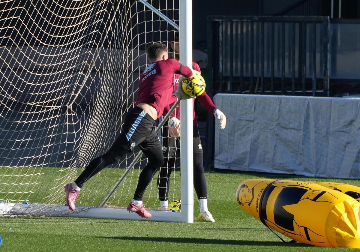 Galería | El entrenamiento del CD Castellón en imágenes, con el Leganés entre ceja y ceja