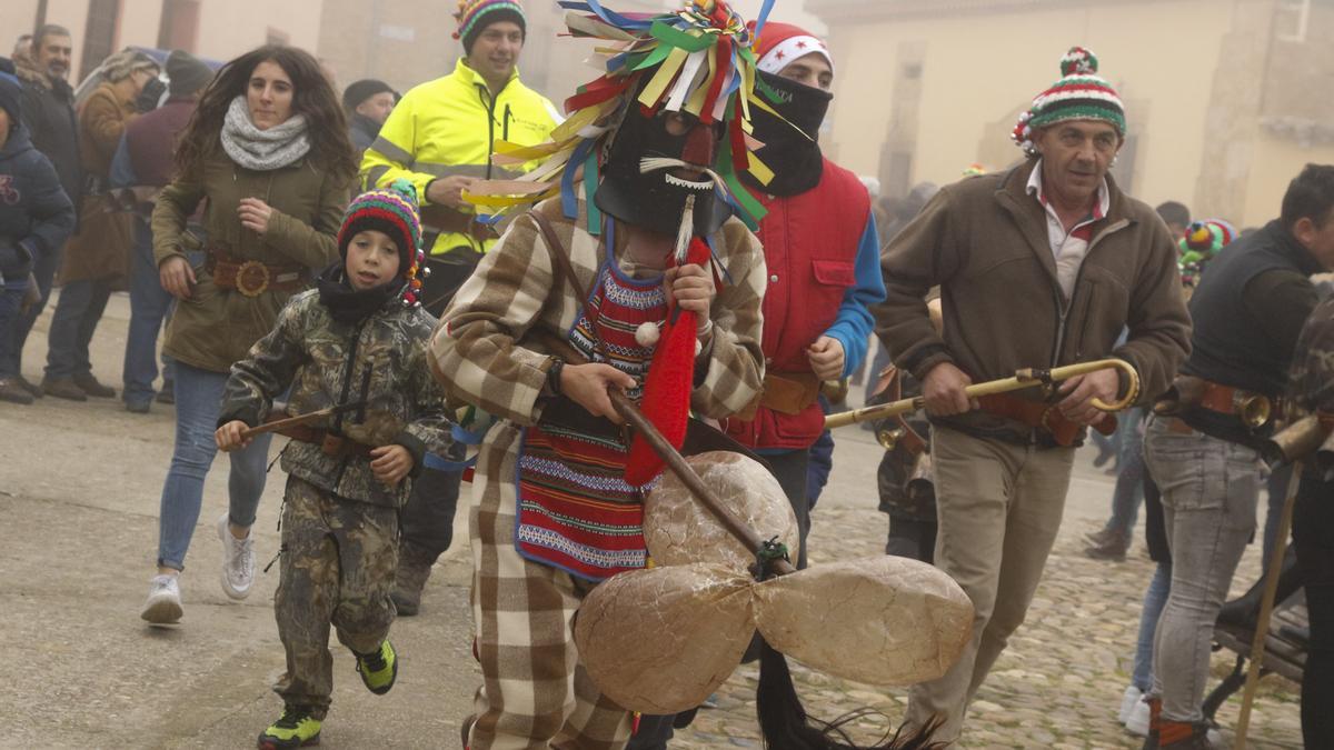 Zangarrón de Sanzoles.