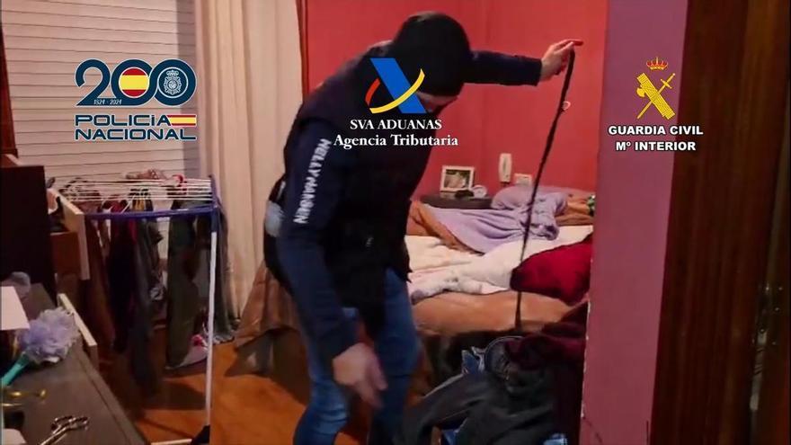 Desarticulan red de narcotráfico en A Coruña: la sorprendente tienda de zapatillas 'premium' como fachada