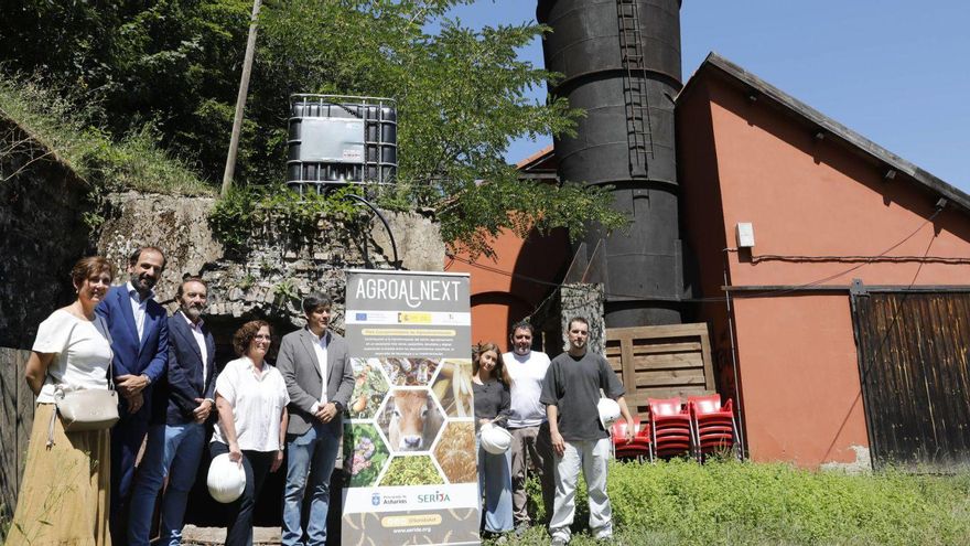 Una visita al entorno del pozo Carrio, donde ya se desarrollan cultivos experimentales. | F. RODRÍGUEZ