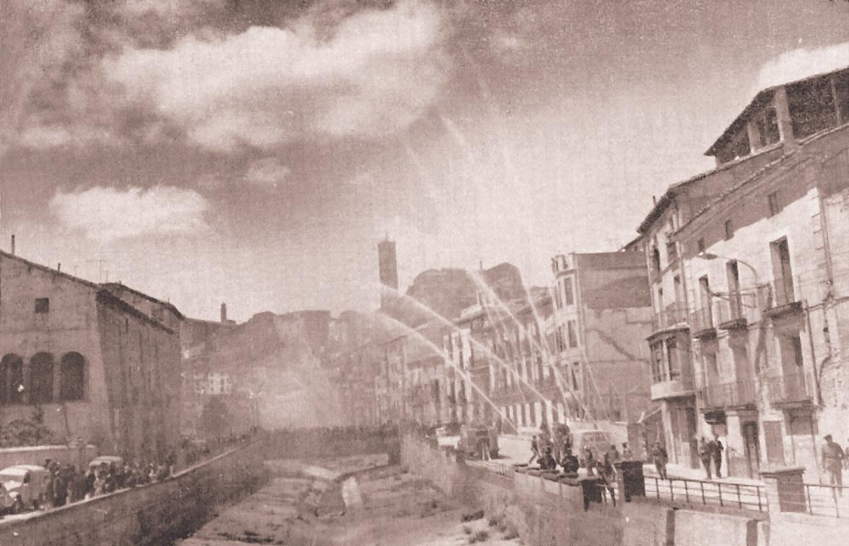 EN IMÁGENES | Los bomberos de la Diputación de Zaragoza cumplen 50 años salvando vidas