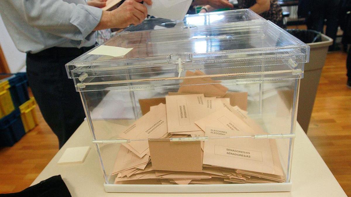 Recuento del voto emigrante en unas elecciones pasadas