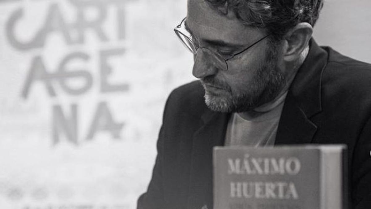 Maximo Huerta abre en un municipio valenciano una libreria.