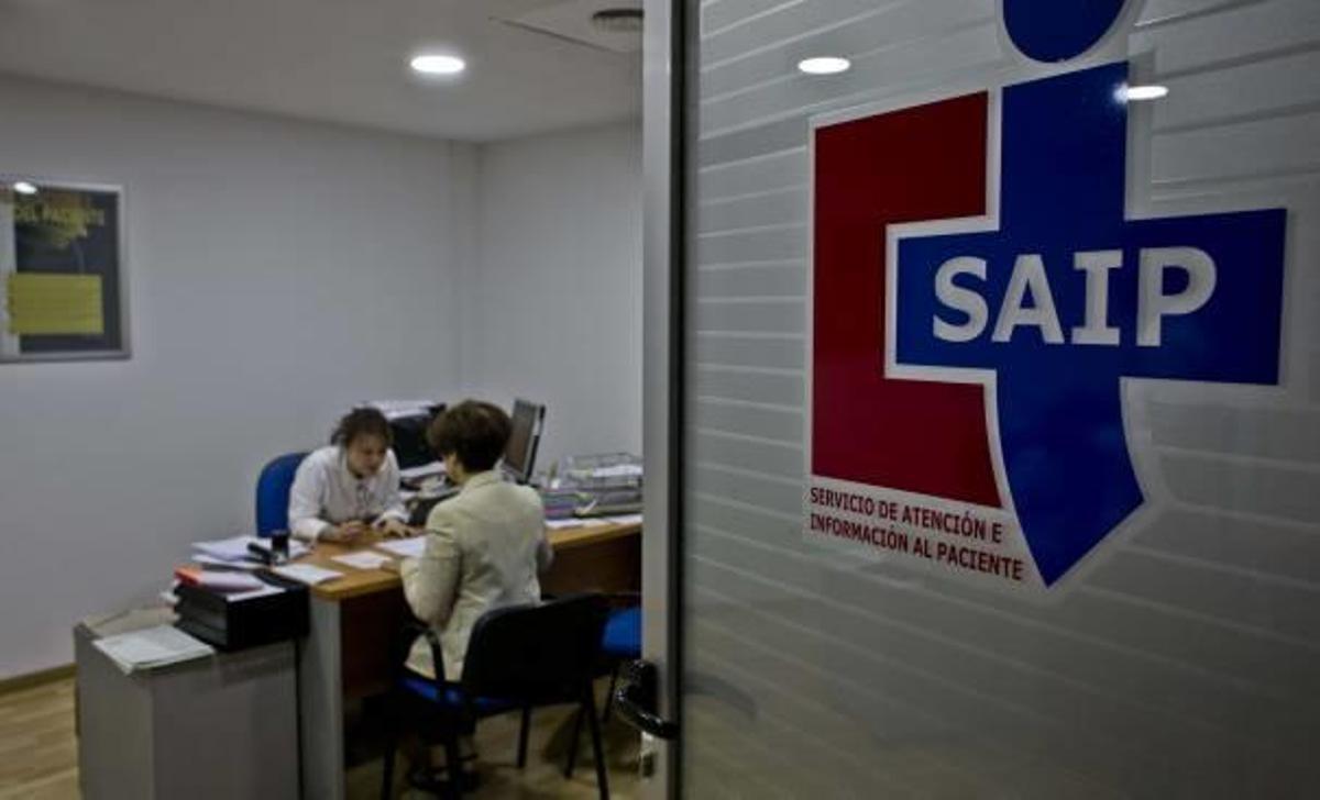 Una imagen de archivo del Servicio de Atención e Información al Paciente, ubicado en la planta baja del Hospital General.