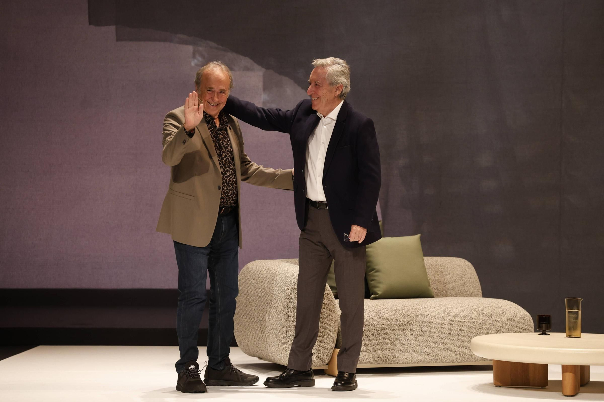 Así fue el encuentro entre Serrat e Iñaki Gabilondo en Gijón.