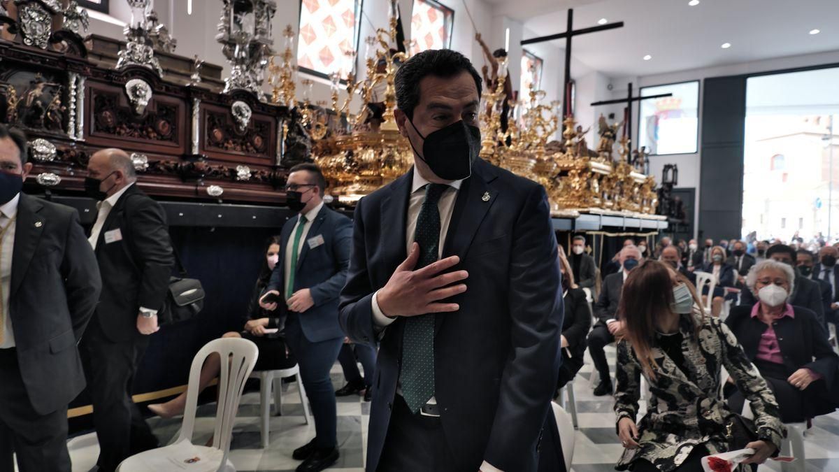 Inauguración y bendición de la casa hermandad de Fusionadas en Málaga, ayer.