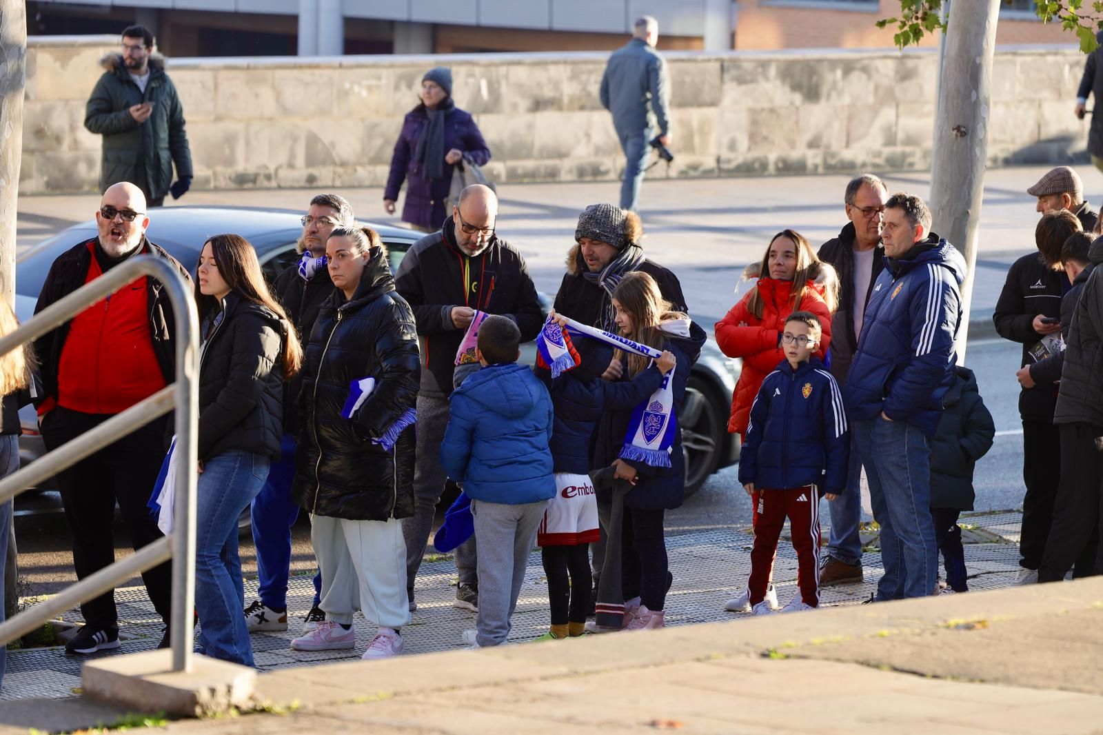 EN IMÁGENES | Gran ambiente en el entrenamiento a puertas abiertas del Real Zaragoza