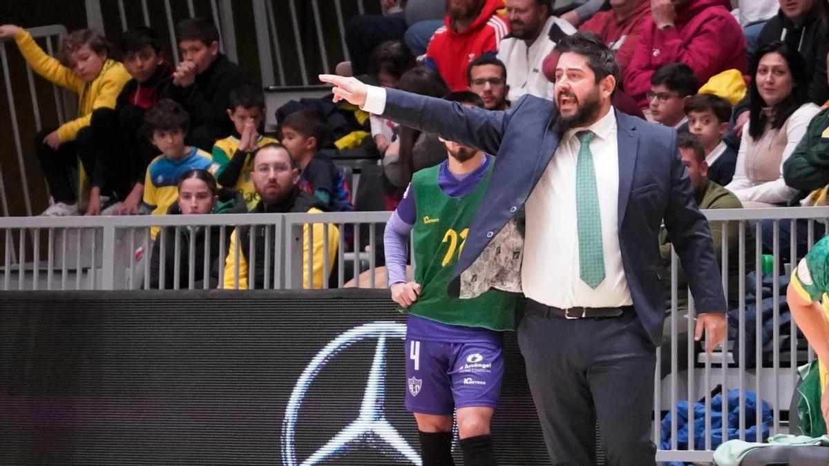 Josan González en el Olivo Arena durante el Jaén-Córdoba Futsal.