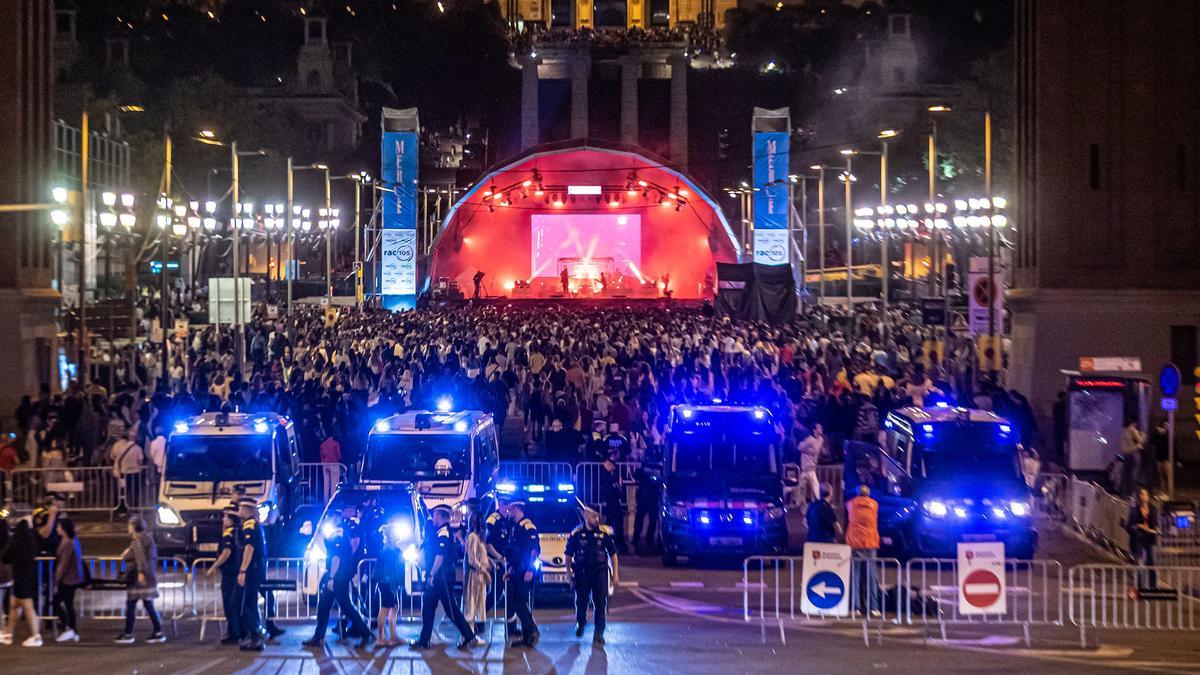 Amplio despliegue policial alrededor de uno de los conciertos programados en las fiestas de la Mercè.