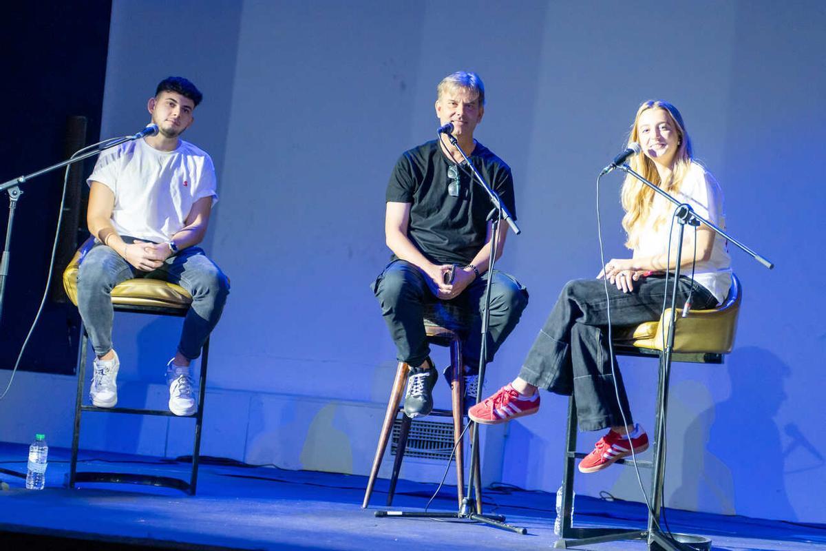 La Fiesta del Fútbol vibró con el clásico del Bernabéu La Fiesta del Fútbol vibró con el clásico del Bernabéu