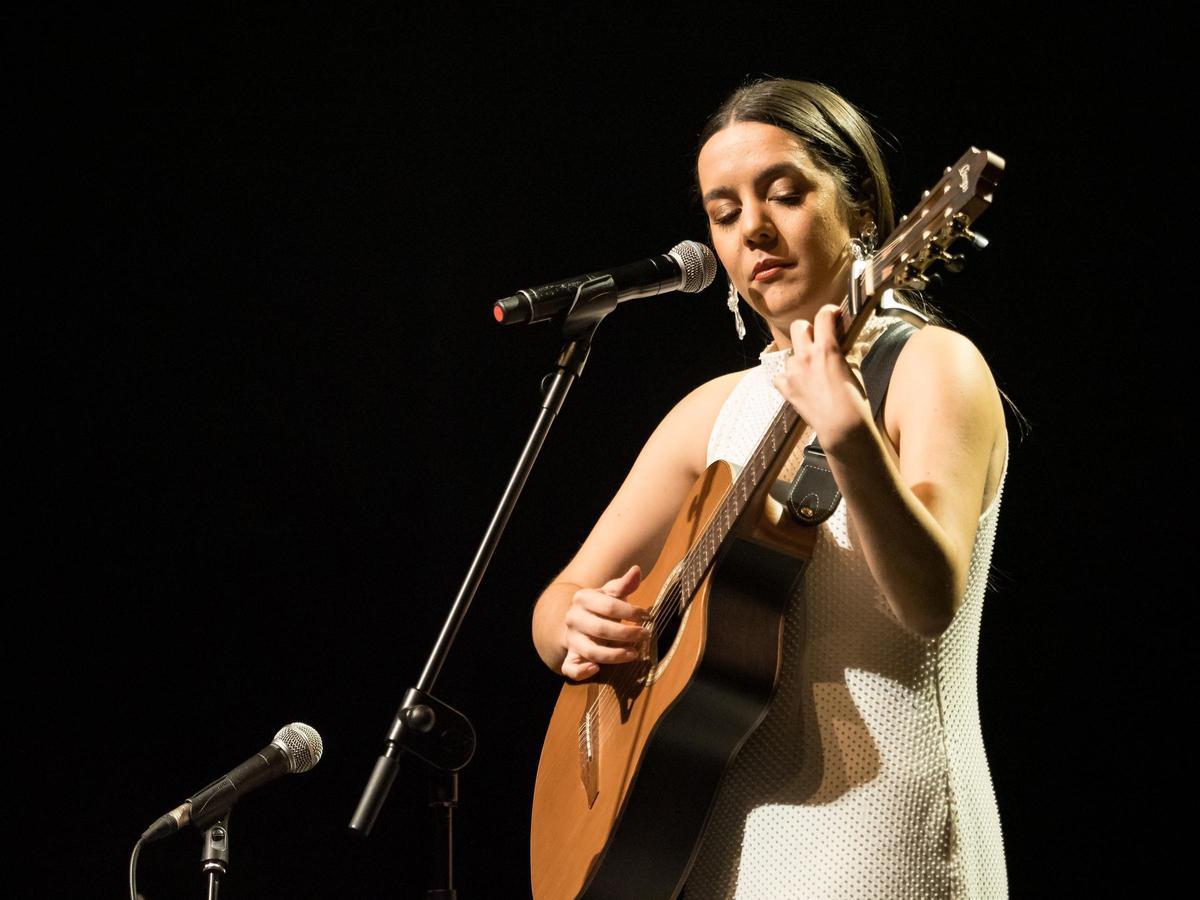 La cantante Valeria Castro