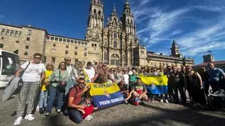 Invasión amarilla en Santiago rumbo a Vigo: cuatro días de peregrinaje, 470 euros y la búsqueda "de la victoria de la tranquilidad" de la UD Las Palmas