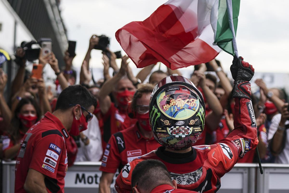 Bagnaia segueix en ratxa i torna a guanyar a casa Bagnaia segueix en ratxa i torna a guanyar a casa