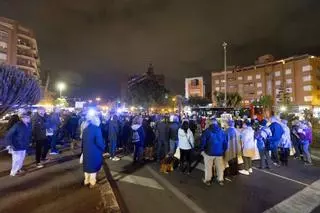 Los vecinos cortan la rotonda de la Florida para exigir la puesta en marcha del Parque Central