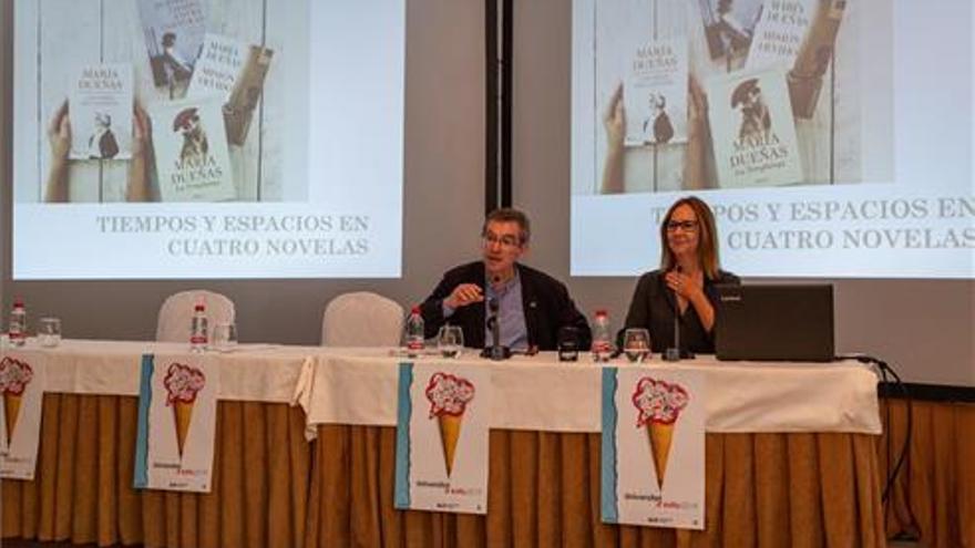 María Dueñas abre los cursos de verano de la Universitat Jaume I de Castelló