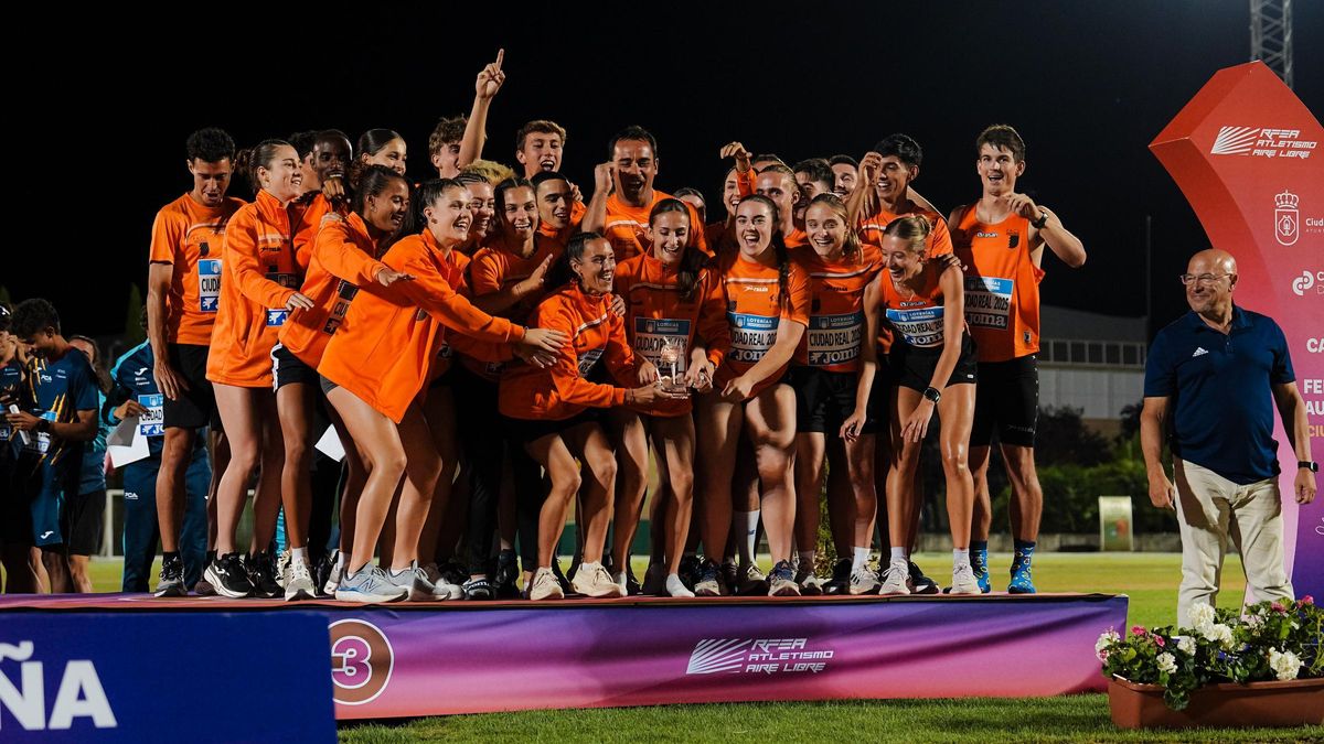 La selección valenciana de atletismo, en el podio del Campeonato de España de Federaciones