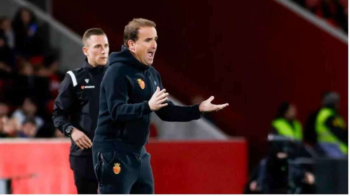 Jagoba Arrasate muss nun erstmal eine Woche nicht mehr erklären, ob er künftig noch Trainer von Real Mallorca ist.