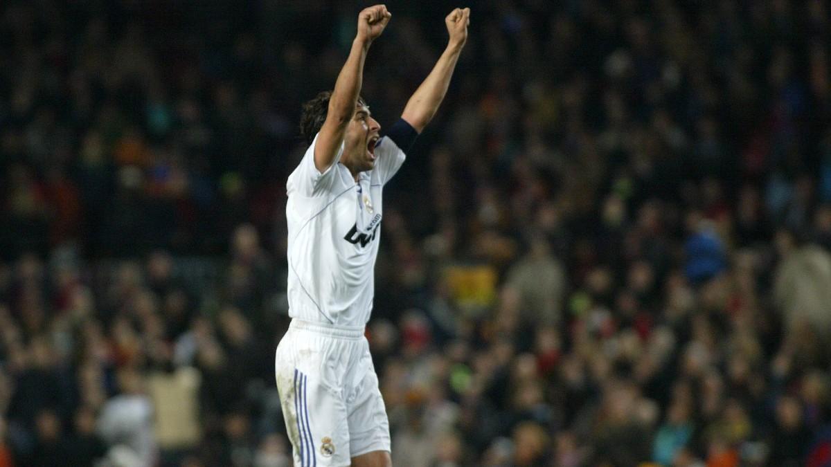 Raúl González, tercer máximo goleador de la historia del club blanco con 323 goles.