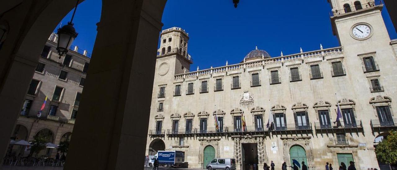 Fachada del Ayuntamiento de Alicante