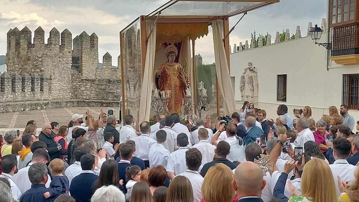 San Rodrigo, a la salida de la parroquia de la Asunción y Ángeles.