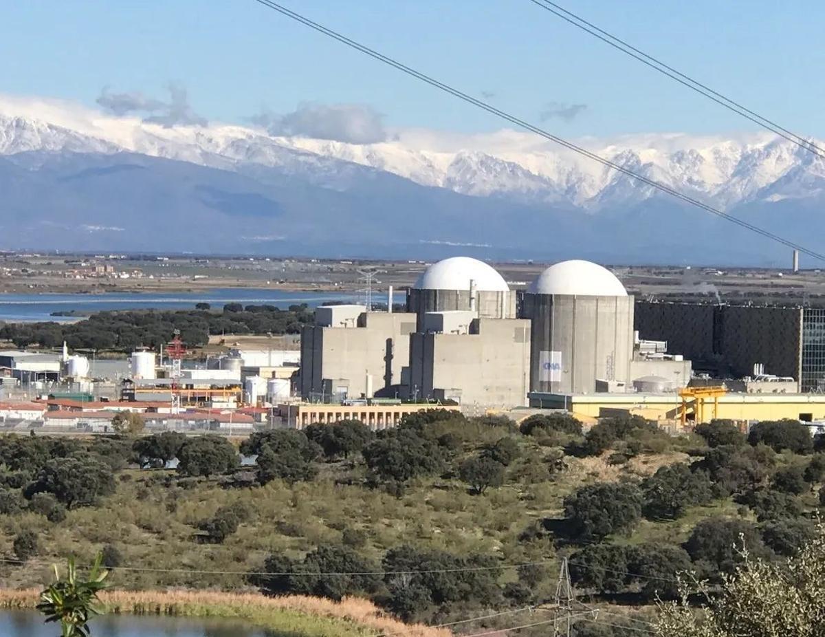 Imagen de la central nuclear de Almaraz (Cáceres)