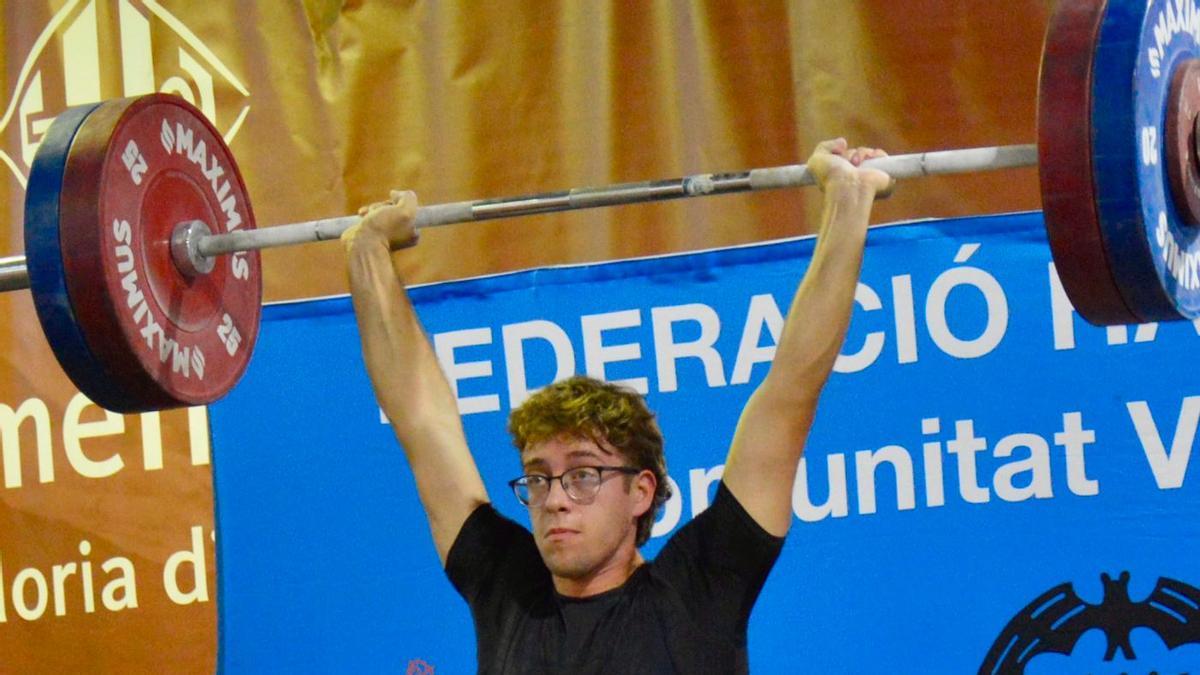 Mario Corado, uno de los medallistas autonómicos del AC Gandia