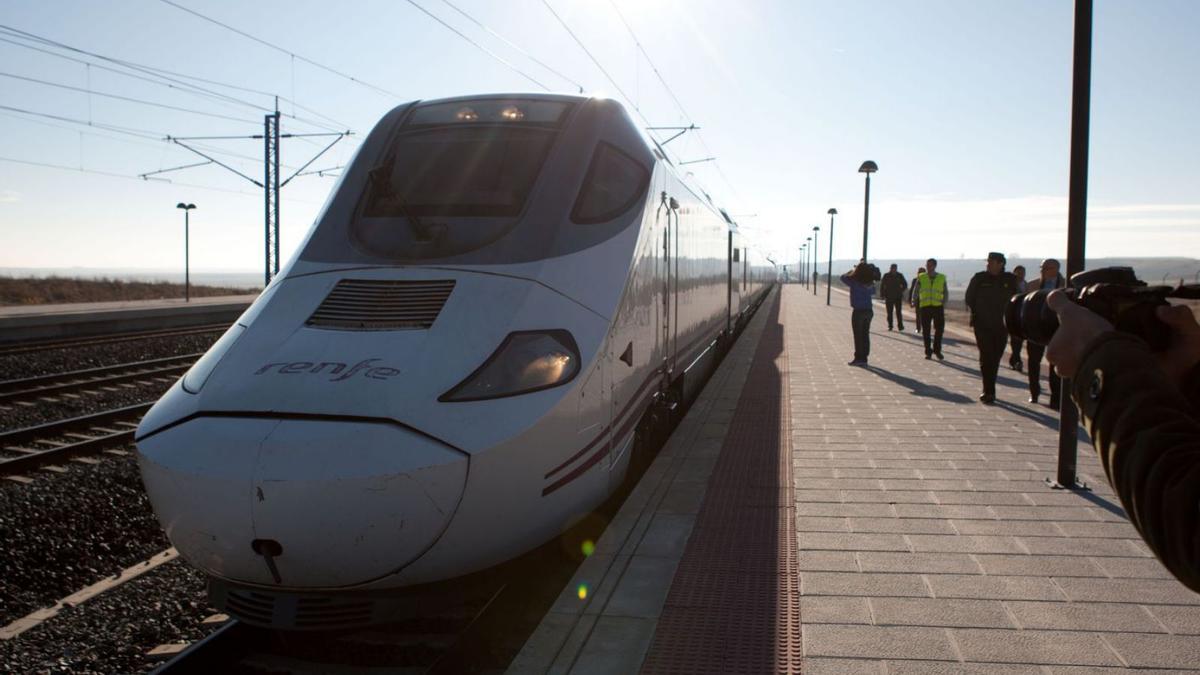 Seis años después de la llegada del AVE a Zamora, en diciembre de 2015, se completará el trazado a Galicia.