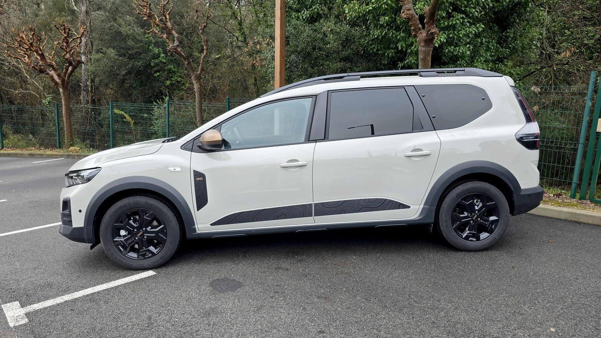 Dacia Jogger: Un salto a la hibridación