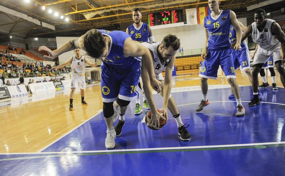 Tercer partido del play-off de ascenso a ACB entre el Orense y el Oviedo Baloncesto