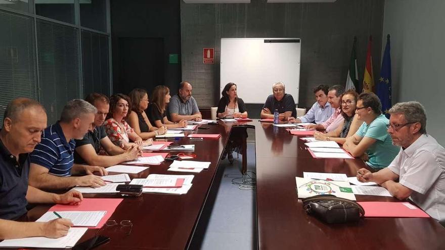 Un grupo de trabajo definirá el sistema de evaluación de la carrera profesional de los funcionarios en Extremadura