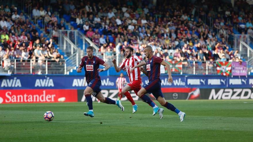 El Sporting desciende a Segunda