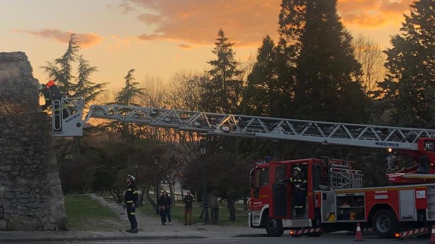 El Ayuntamiento no decide qué hacer con el botellón a menos de veinte días del Jueves Santo