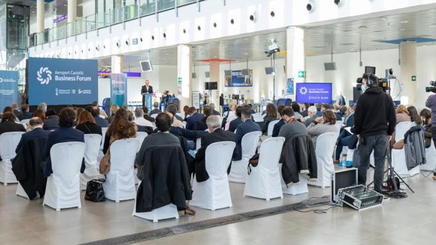 El primer encuentro Aeroport Castelló Business Forum contó con un amplio seguimiento durante una jornada en la que intervinieron 40 ponentes. | MEDITERRÁNEO