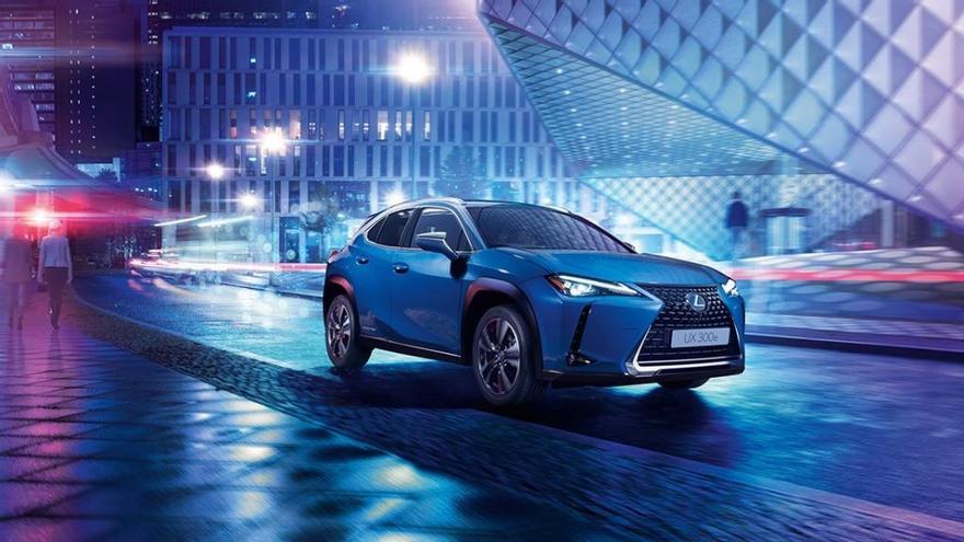 Lexus lanzará este año el UX300e, su primer eléctrico