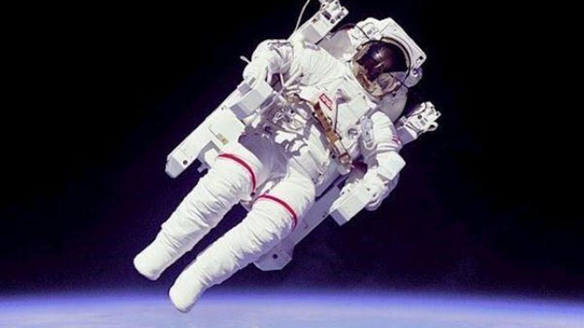 Un astronauta