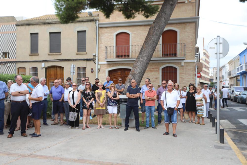 Capella ardent de l'exalcalde de Massanassa, Vicent Pastor, en l'ajuntament.