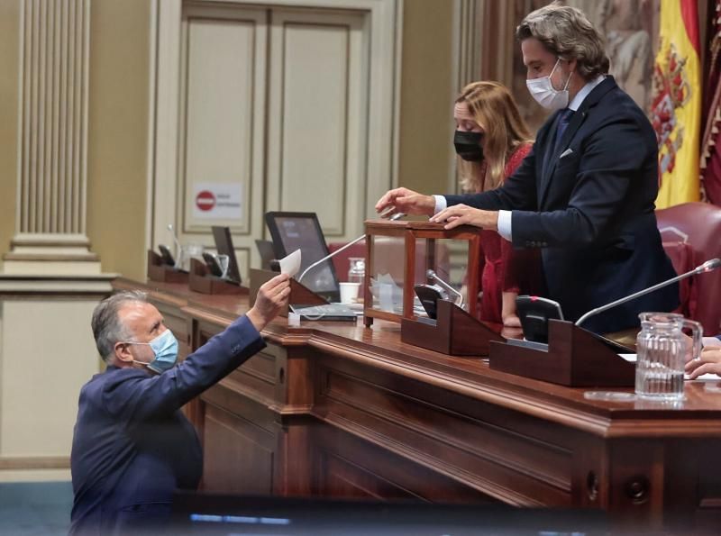 Pleno en el Parlamento de Canarias, 10/11/2021