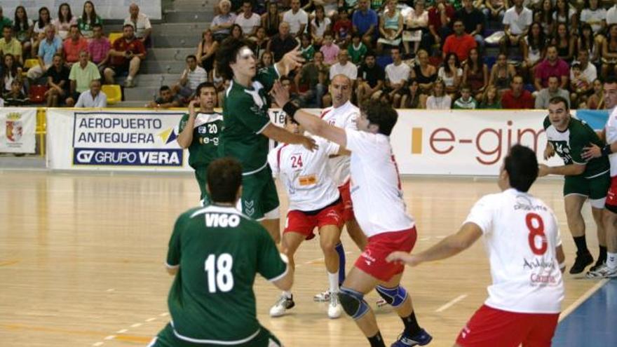 Un momento del partido disputado contra el Prasa.