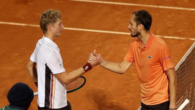 El tremendo elogio de Medvedev a Landaluce: "Si juega como en el primer set, está solo por detrás de Sinner y Alcaraz"