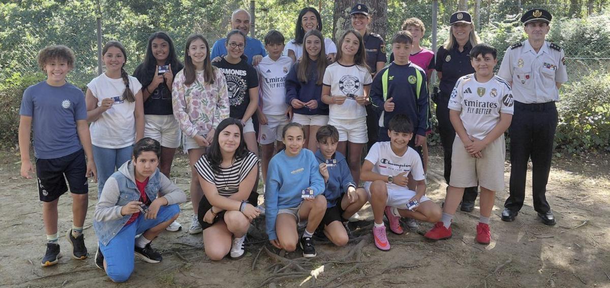 Más de 200 alumnos reciben sus carnés de ciberexpert@s | FDV