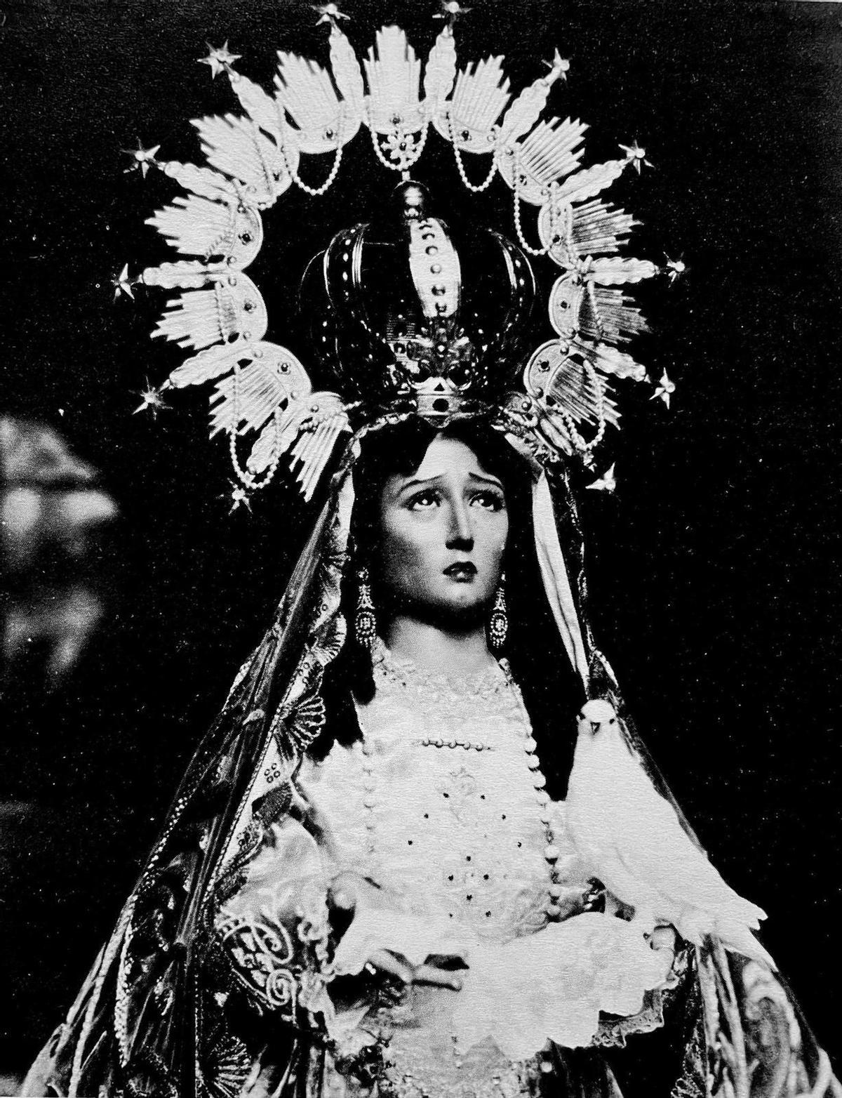 Primitiva imagen de la Virgen de la Paloma.