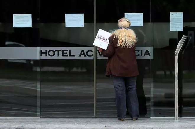 Los pacientes leves de la COVID-19 pasan su cuarentena en hoteles
