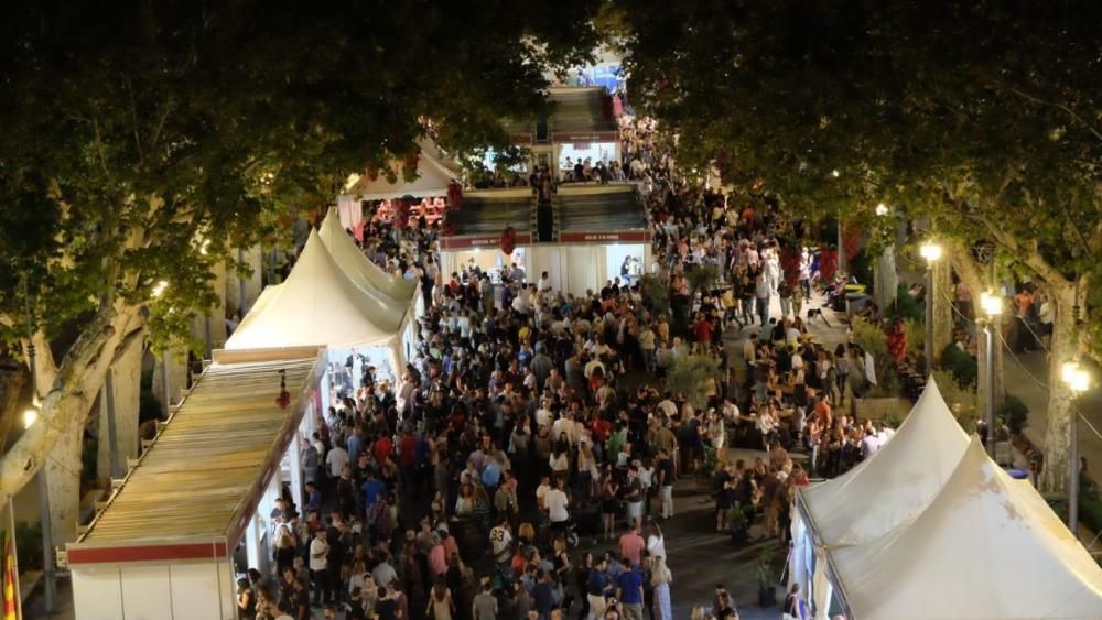 La Mostra del Vi omple la Rambla de Figueres