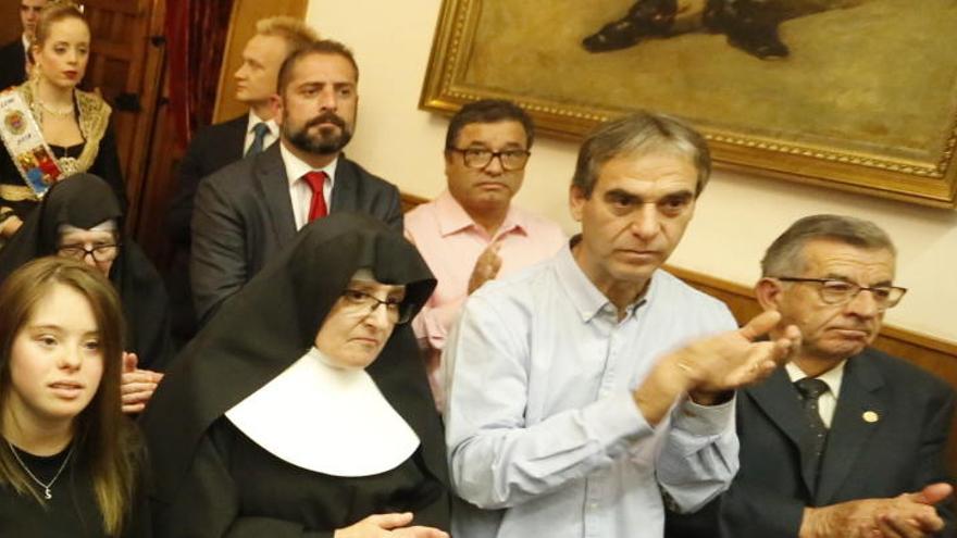 Un momento del acto celebrado en el Ayuntamiento de Elche