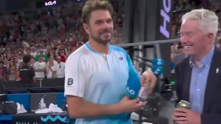 Crack hasta el último momento: Wawrinka se despide del tenis... ¡con una cerveza!
