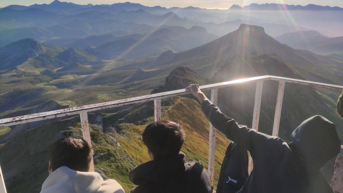 El IES Río Gállego pone rumbo al nacimiento del Ebro en una aventura entre montañas