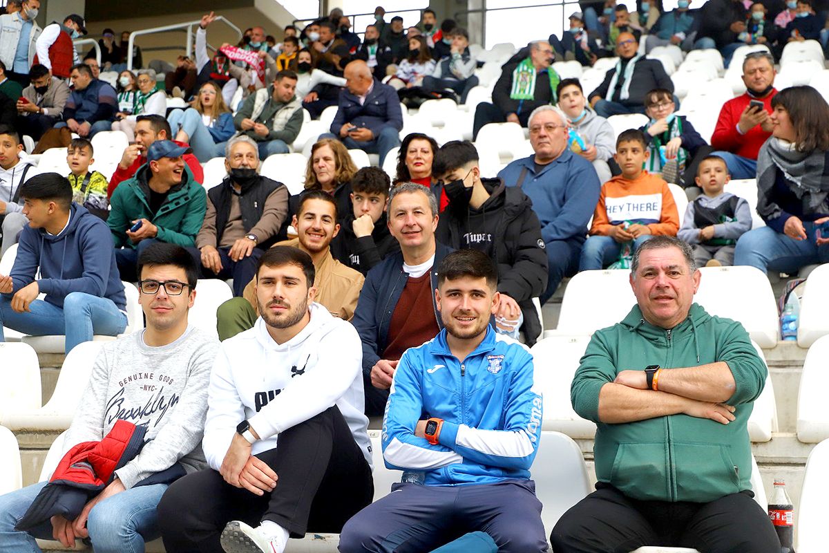 Córdoba CF - San Roque: Las imágenes de la afición en el Arcángel