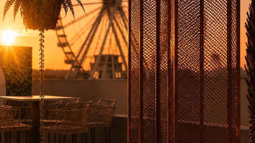 El Patio abre sus puertas en Holidayworld Maspalomas para convertirse en el nuevo referente del tardeo en Gran Canaria