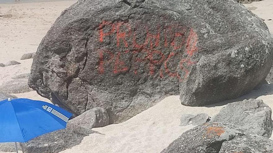 Prohibido Perros en Lagos. | FDV