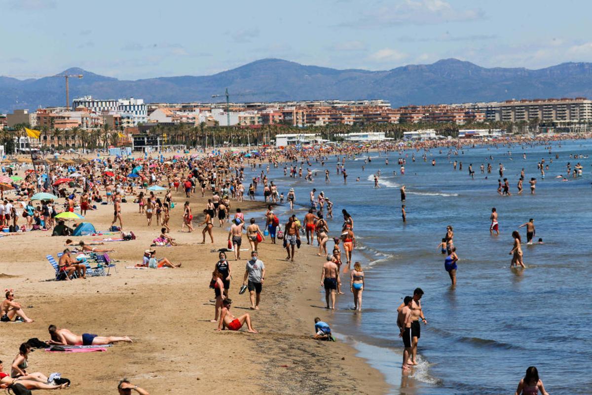 La playa de la Arenas, en la antesala de la Fase 3